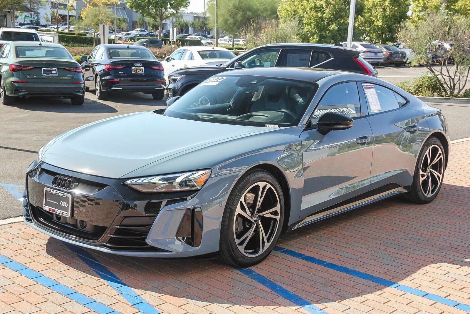 2022 AUDI e-tron