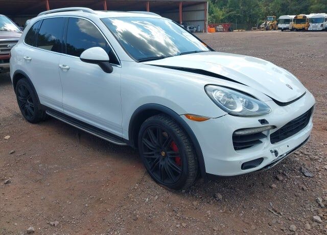 2012 PORSCHE Cayenne