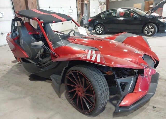 2017 SLINGSHOT Slingshot Premium