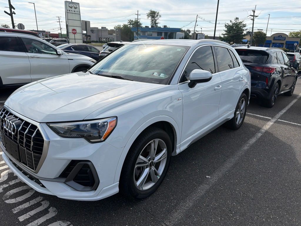 2022 Audi Q3