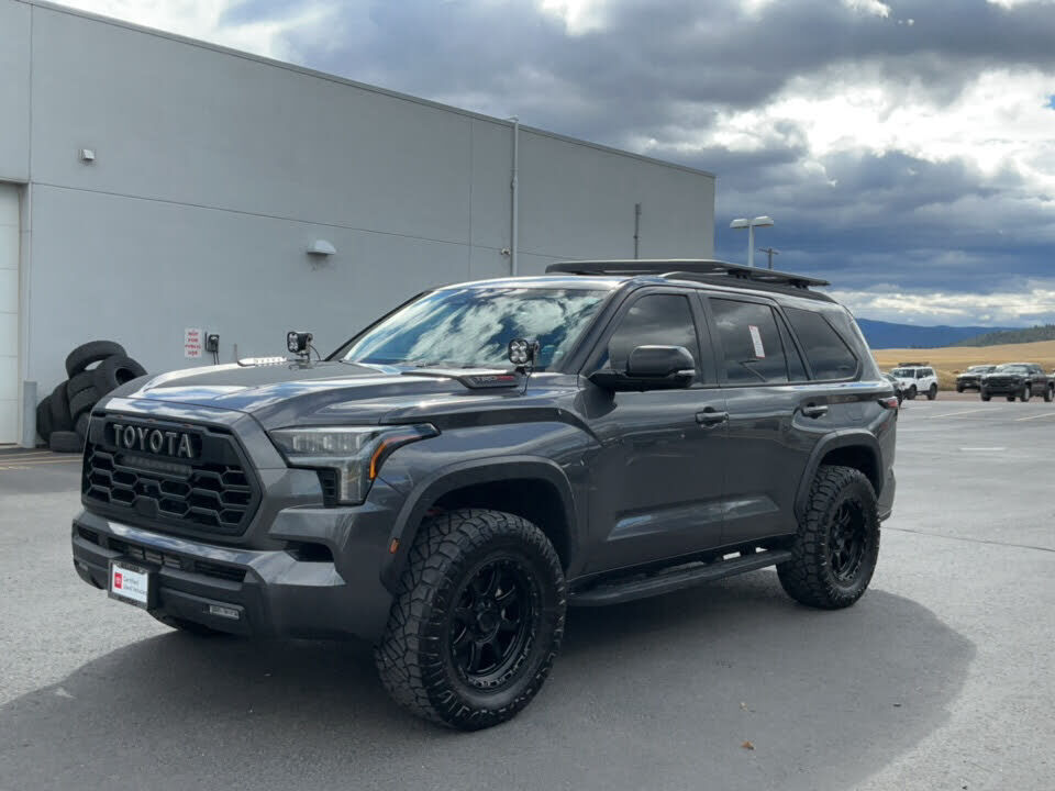 2024 TOYOTA Sequoia