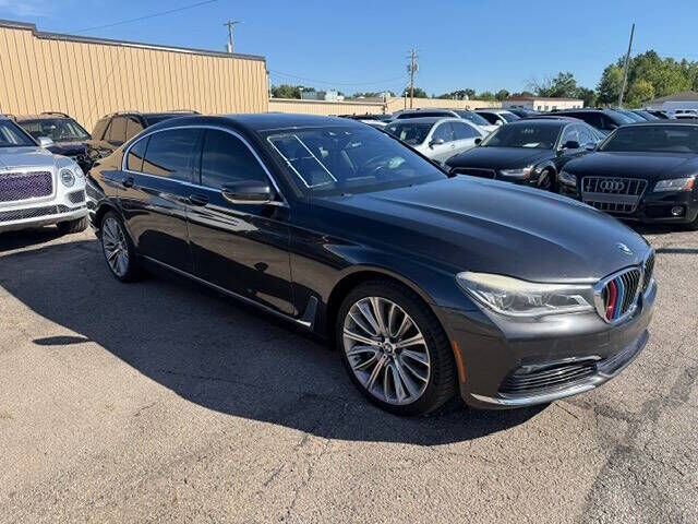2016 BMW 750i