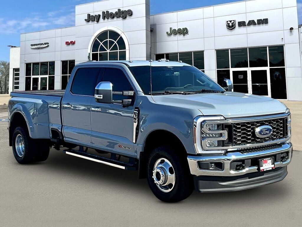 2025 FORD F-350