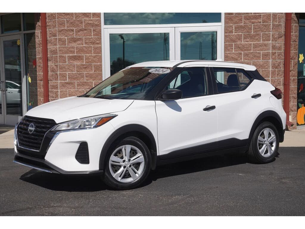 2024 NISSAN Kicks