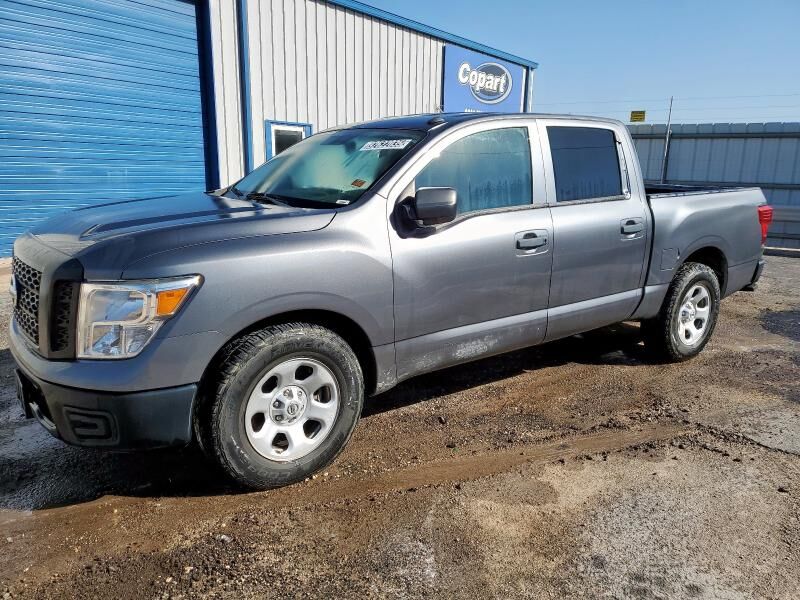 2019 NISSAN Titan