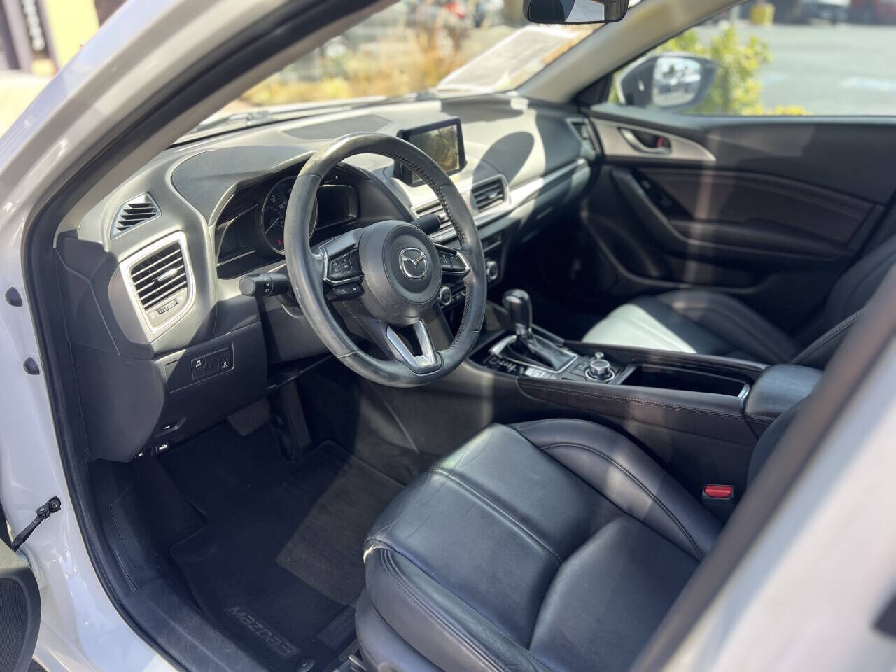 2018 MAZDA Mazda3