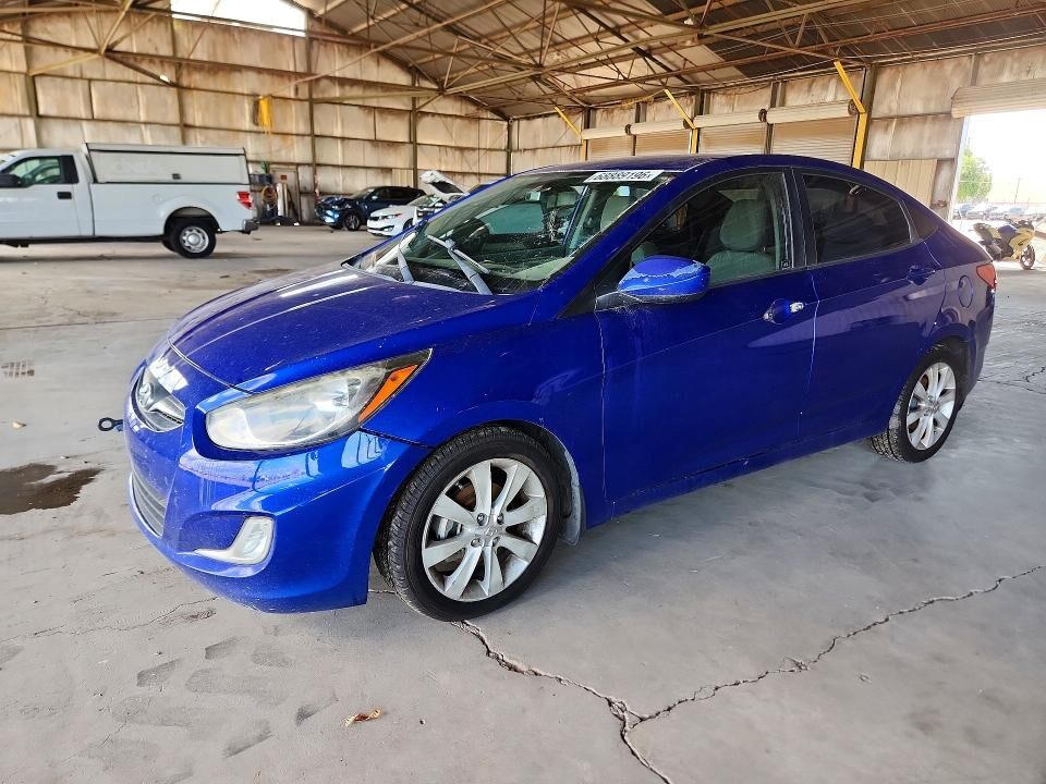 2013 HYUNDAI Accent