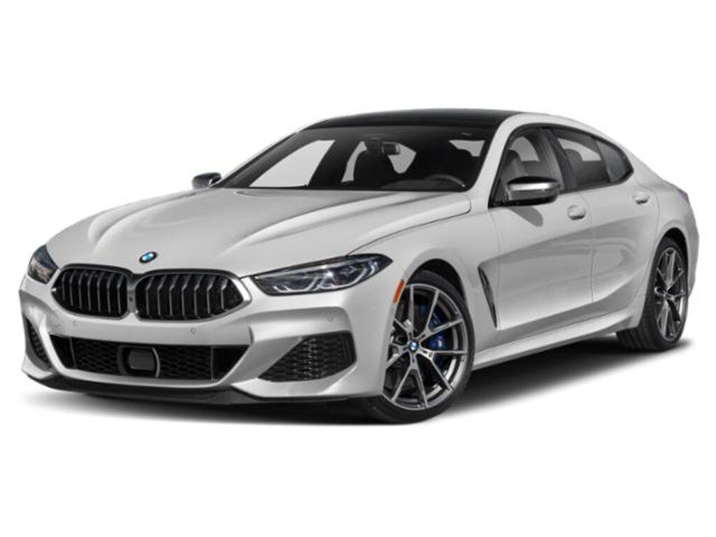 2022 BMW M8