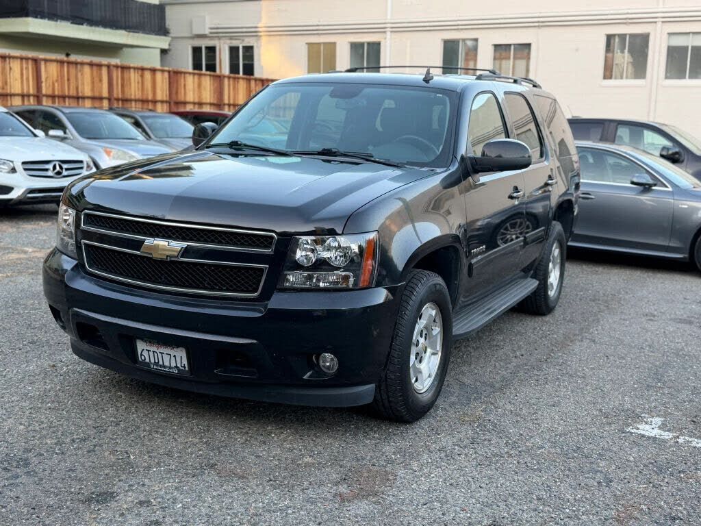2011 CHEVROLET Tahoe