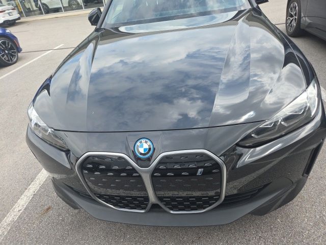 2024 BMW i4