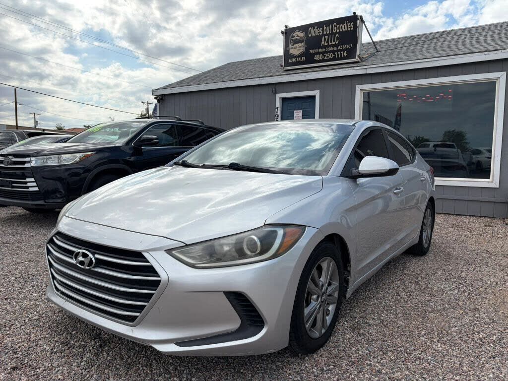 2017 HYUNDAI Elantra