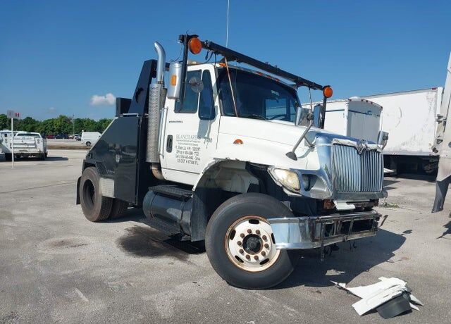 2006 INTERNATIONAL SA647