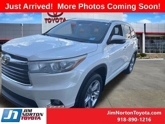 2016 TOYOTA Highlander