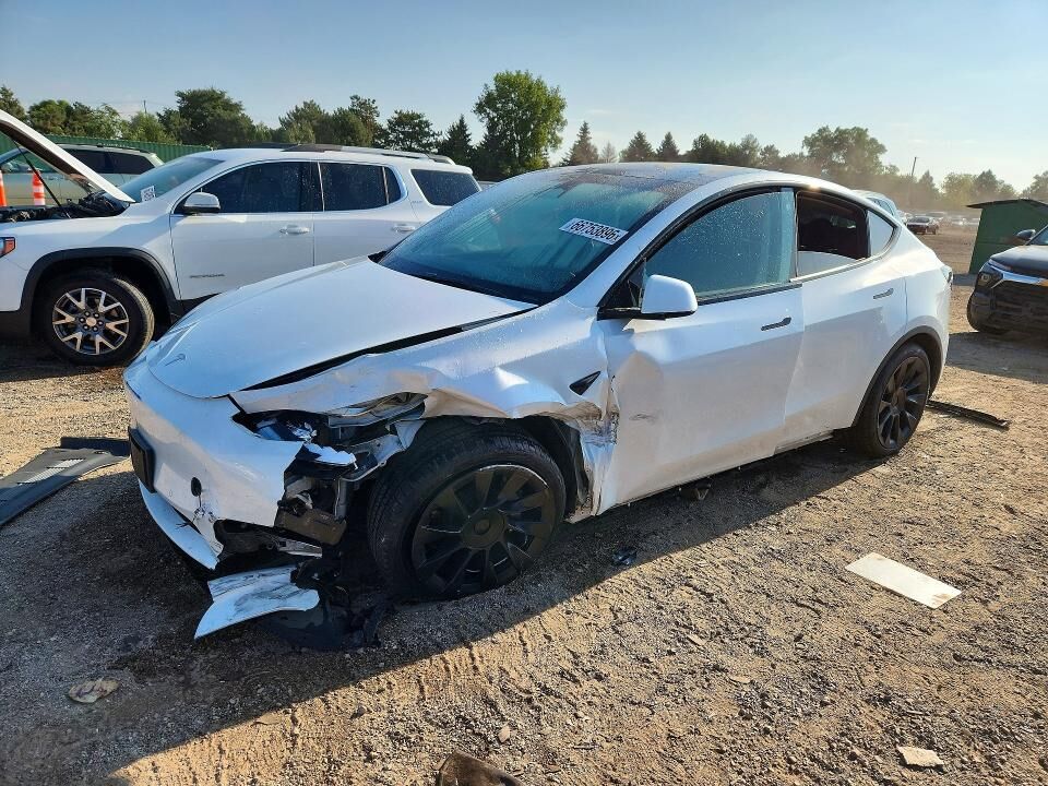 2022 TESLA Model Y