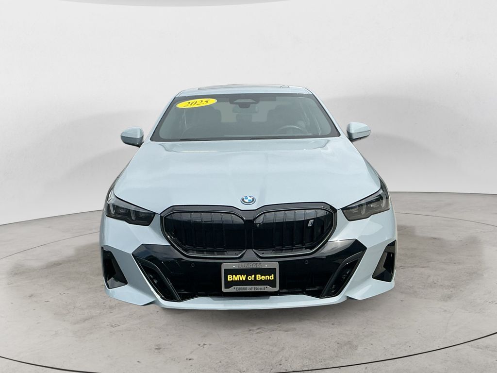 2025 BMW i5
