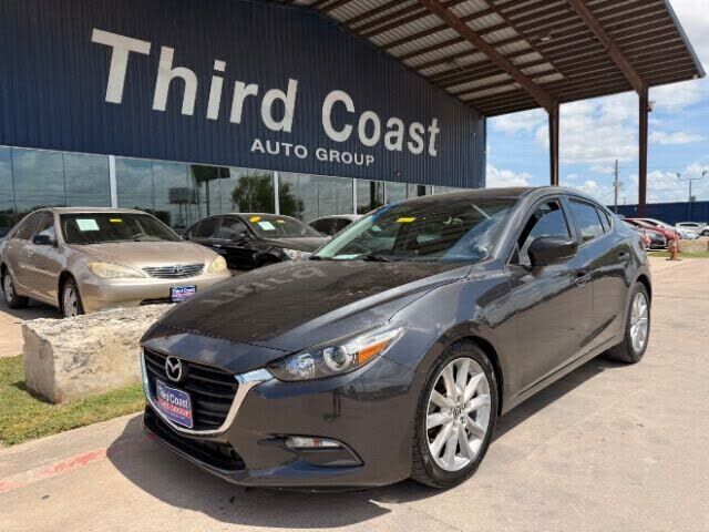 2017 MAZDA Mazda3