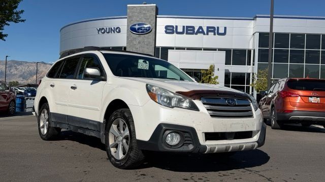 2013 SUBARU Outback