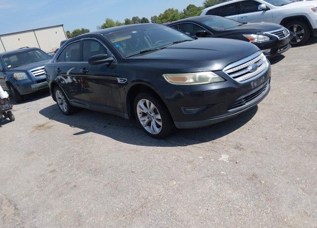 2010 FORD Taurus