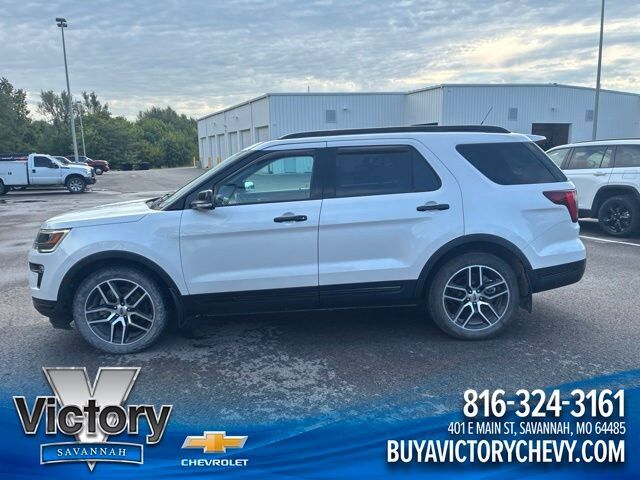 2018 FORD Explorer
