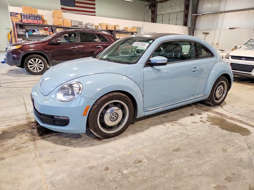 2012 VOLKSWAGEN Beetle
