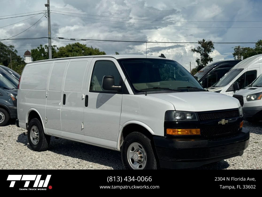 2019 CHEVROLET Express