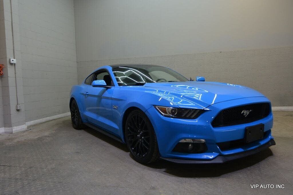 2017 FORD Mustang