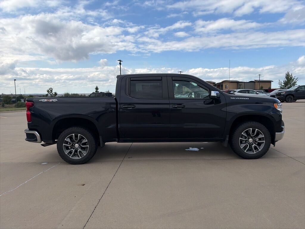 2024 CHEVROLET Silverado