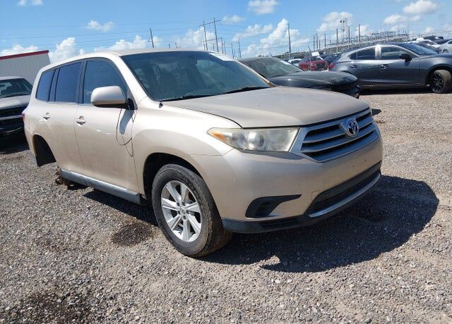2012 TOYOTA Highlander