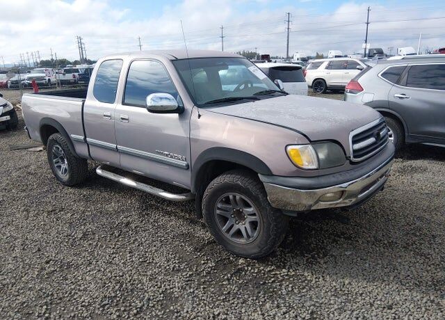 2002 TOYOTA Tundra