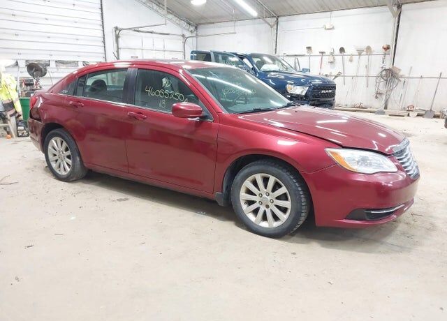 2013 CHRYSLER 200