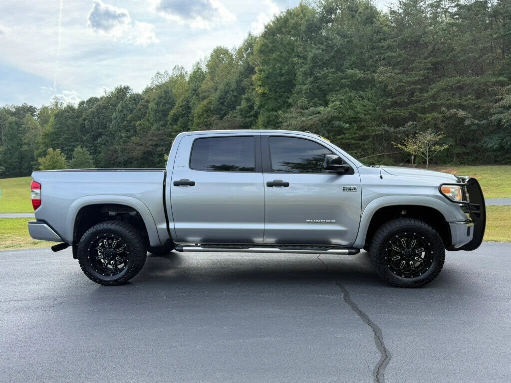 2014 TOYOTA Tundra