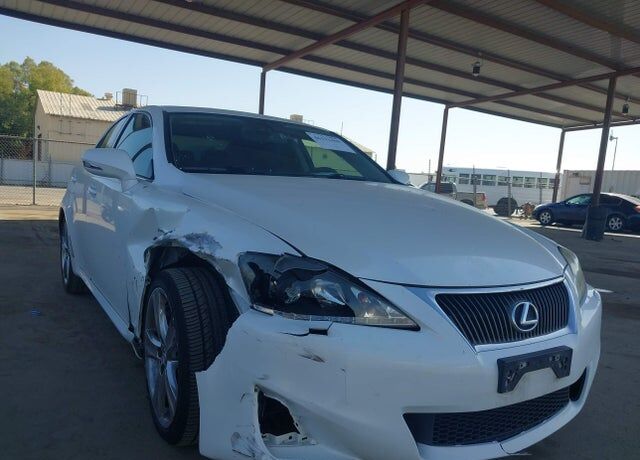 2011 LEXUS IS