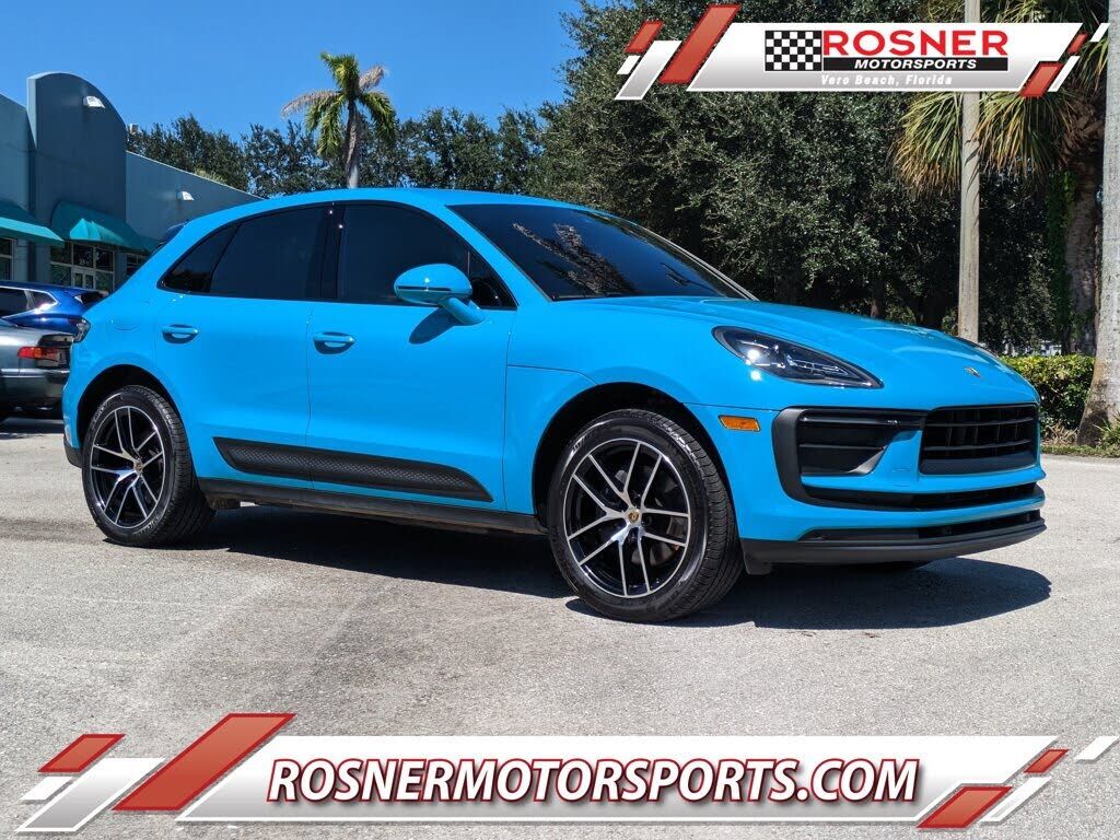 2022 PORSCHE Macan