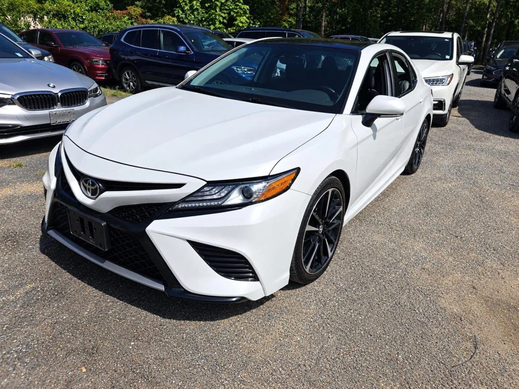 2019 TOYOTA Camry