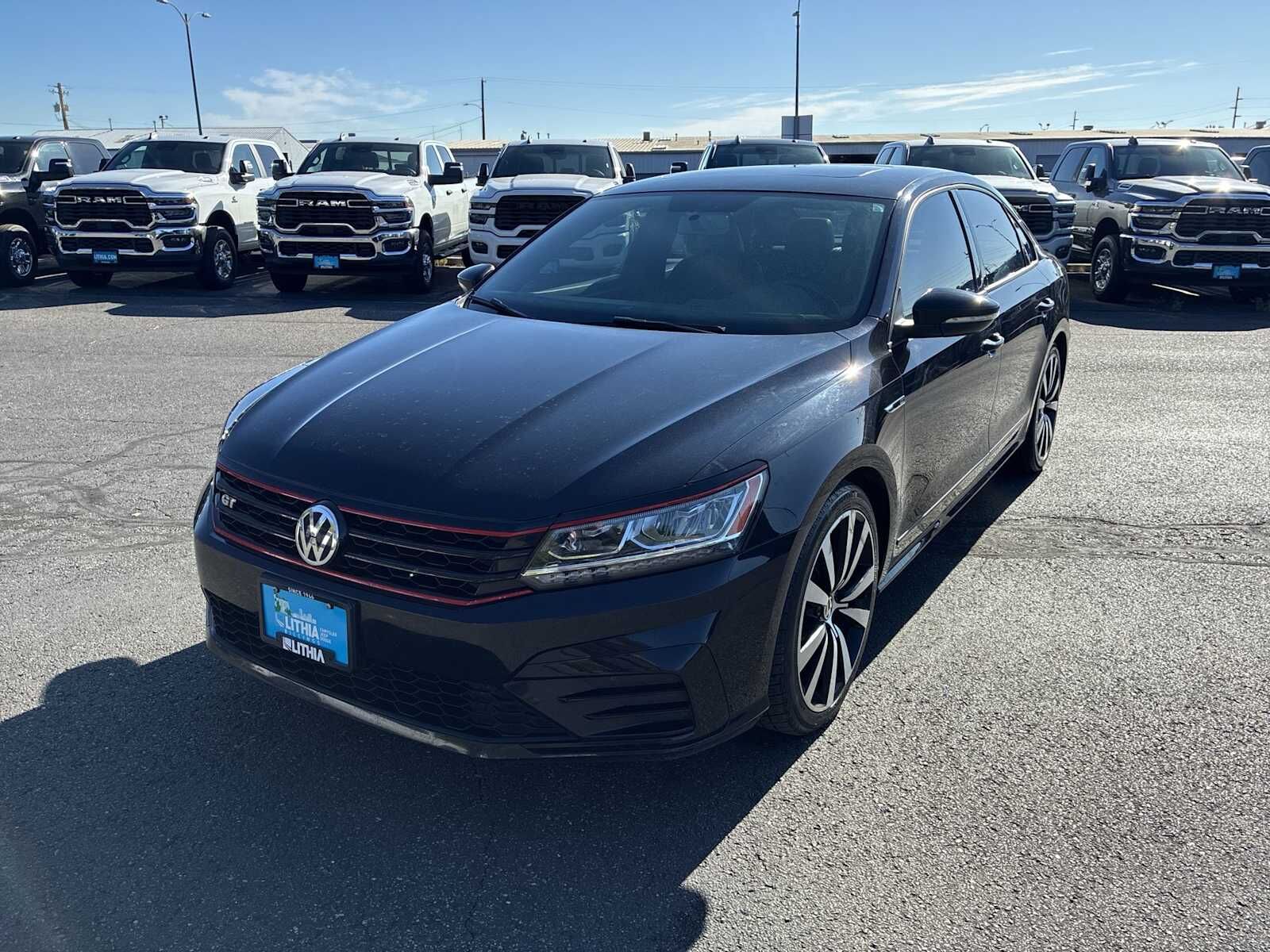 2018 VOLKSWAGEN Passat