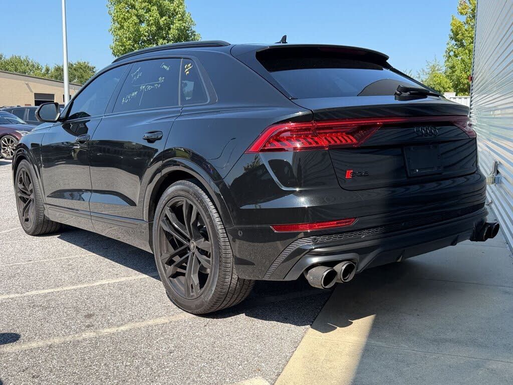 2023 Audi SQ8