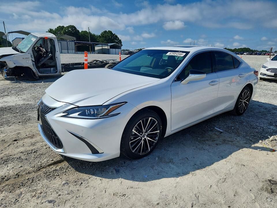 2025 LEXUS ES