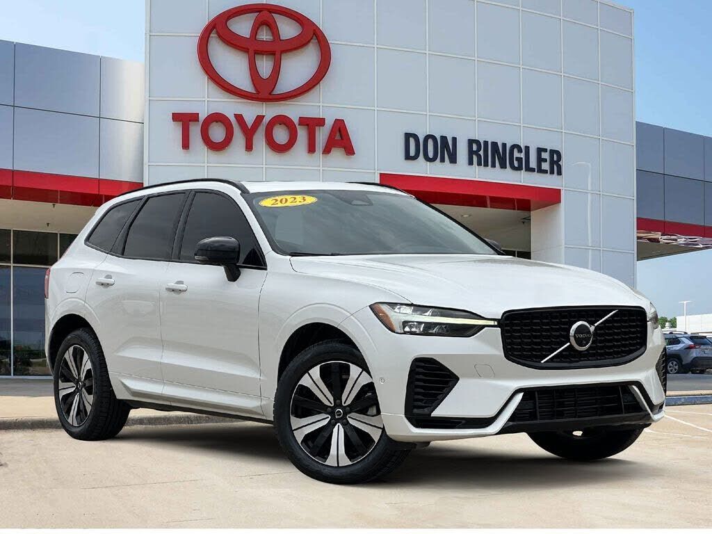 2023 VOLVO XC60