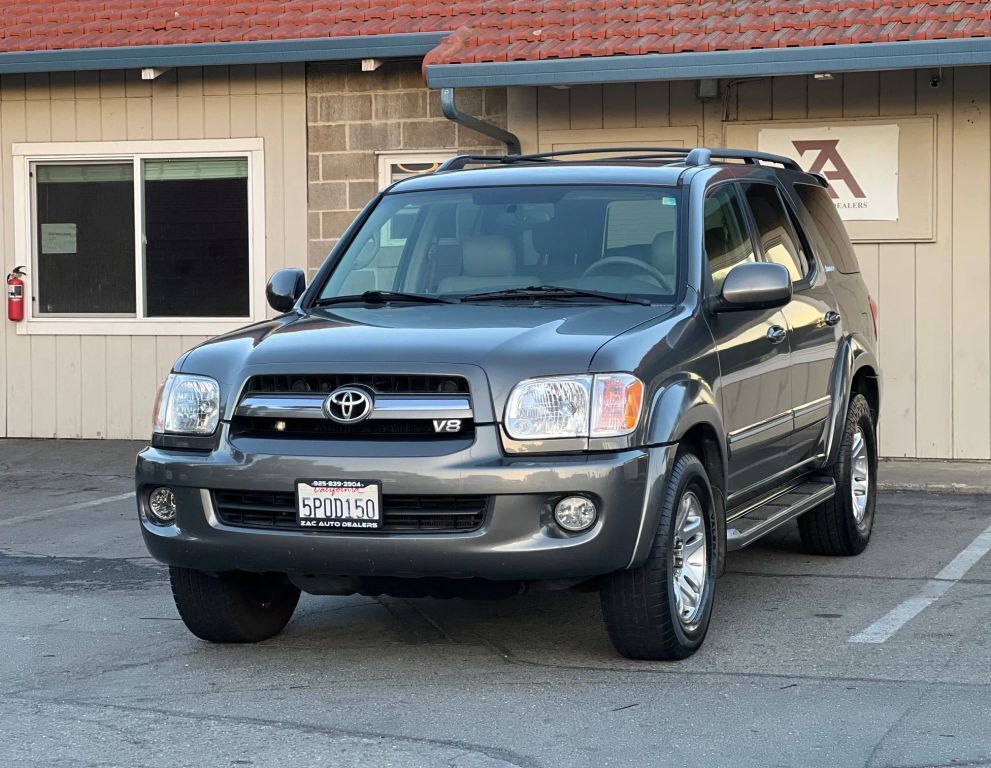 2005 TOYOTA Sequoia