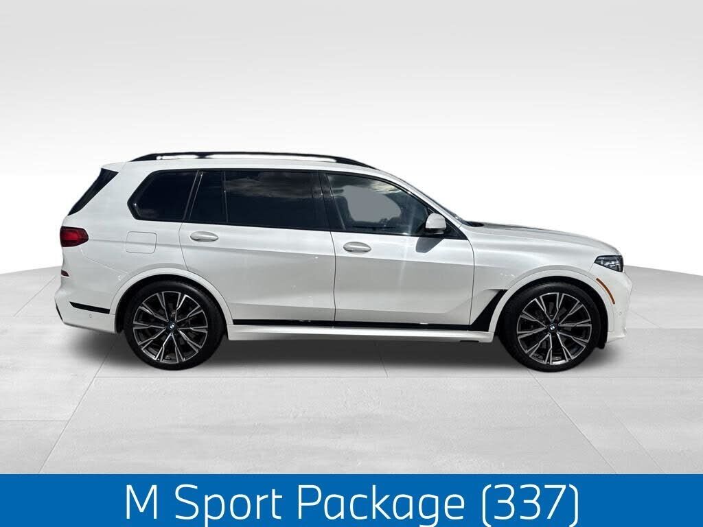 2022 BMW X7