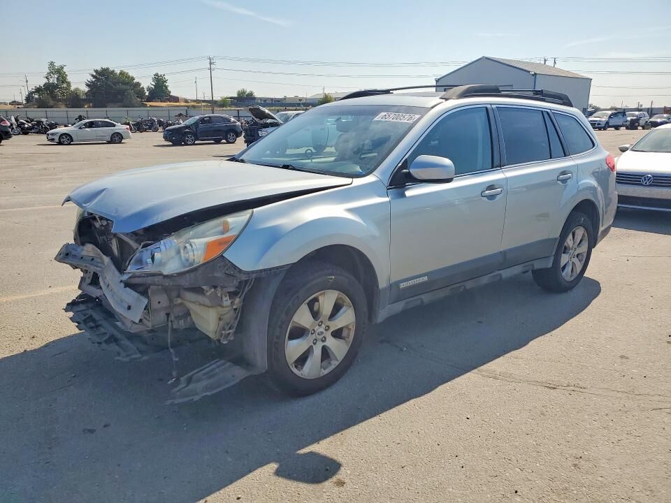 2012 SUBARU Outback