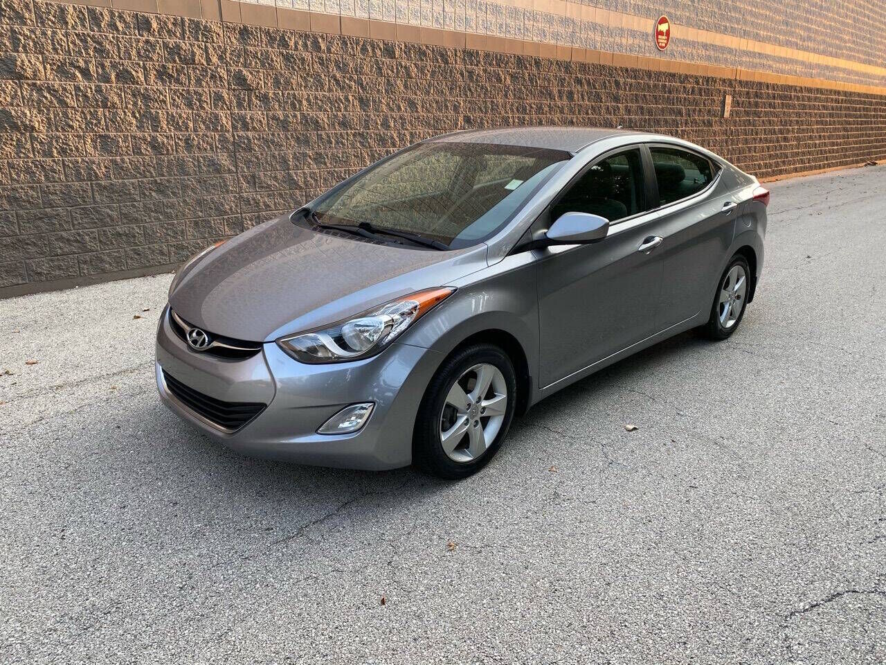 2013 HYUNDAI Elantra
