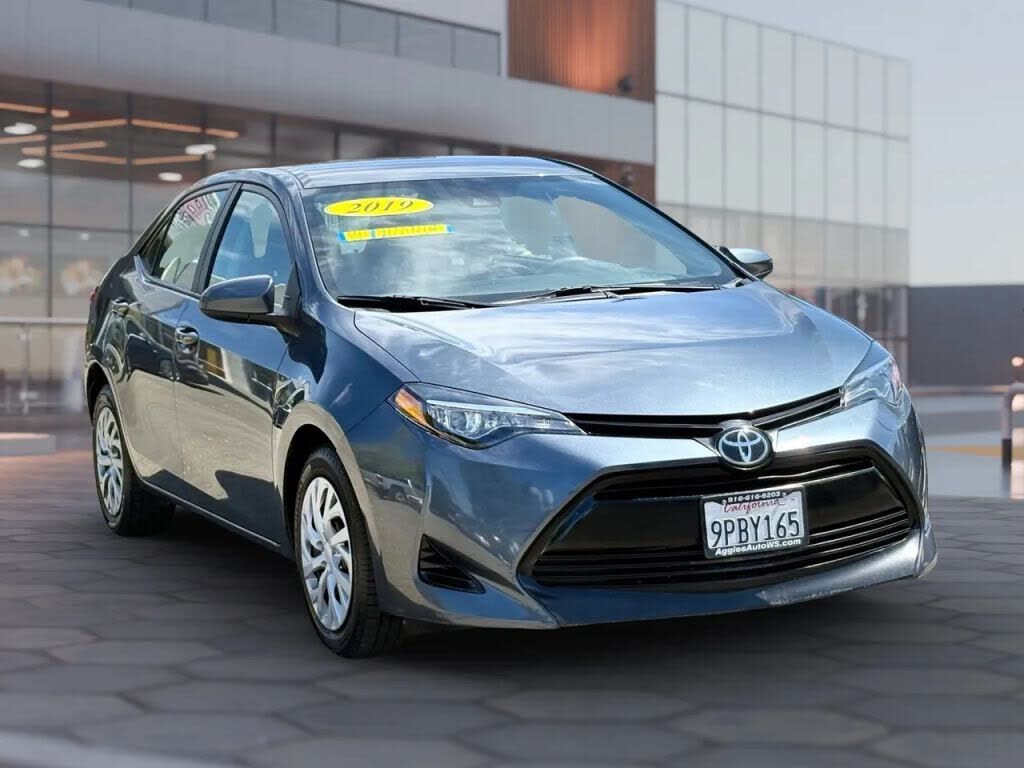 2019 TOYOTA Corolla