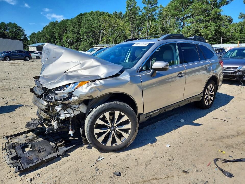 2015 SUBARU Outback