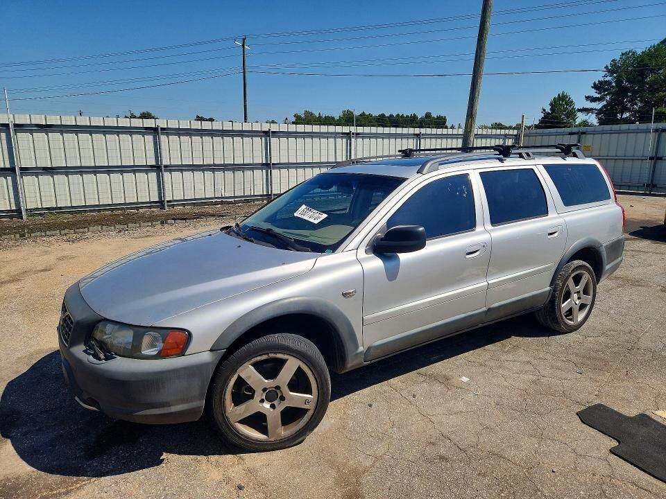 2004 VOLVO XC70