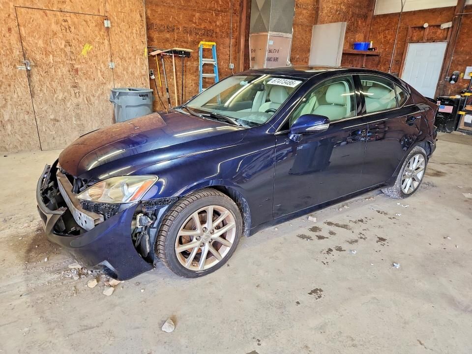 2011 LEXUS IS