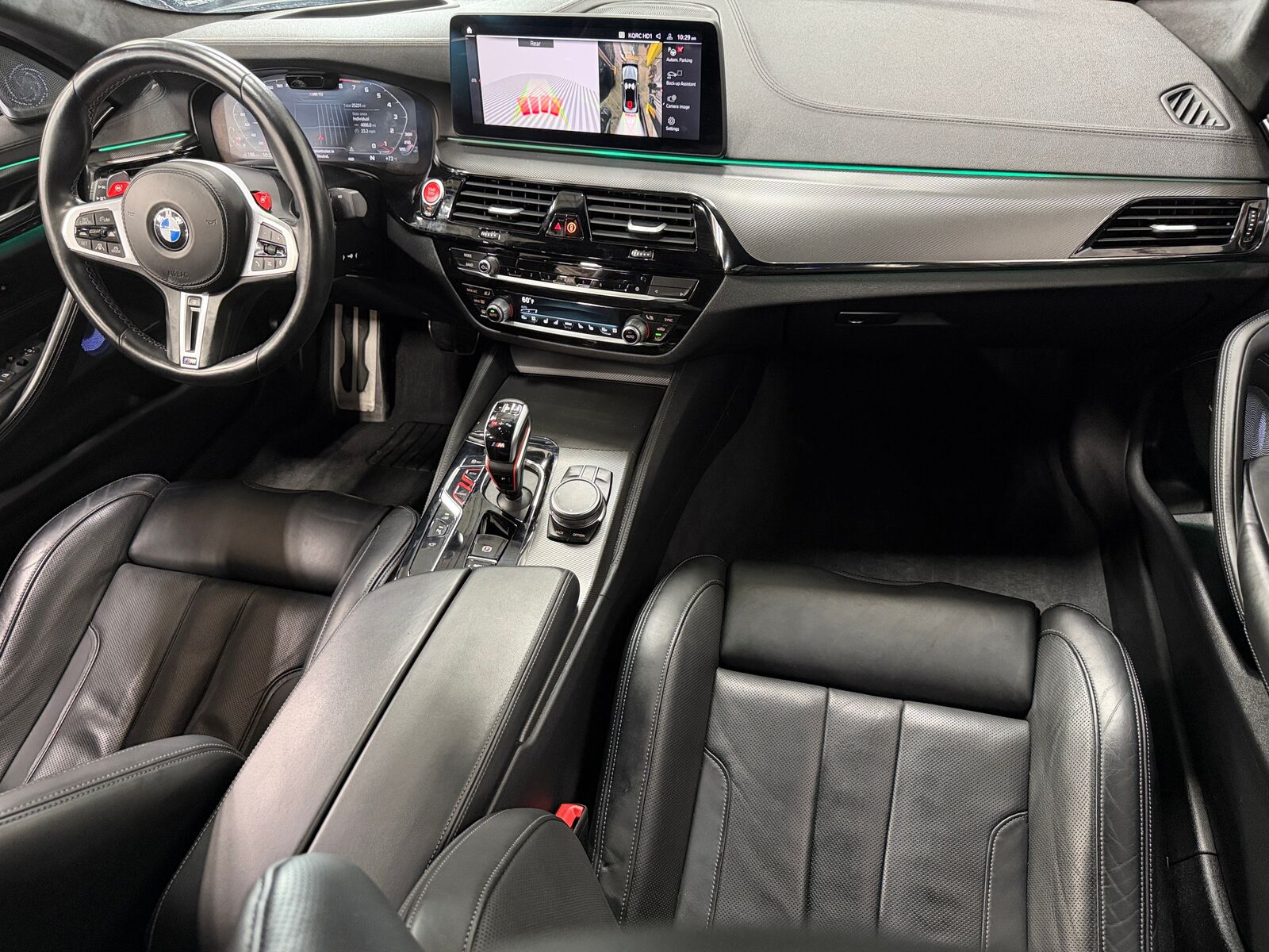 2023 BMW M5