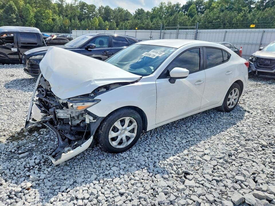 2017 MAZDA Mazda3