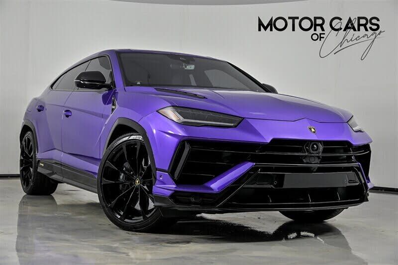 2024 LAMBORGHINI URUS