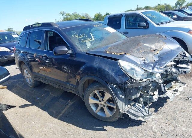 2013 SUBARU Outback